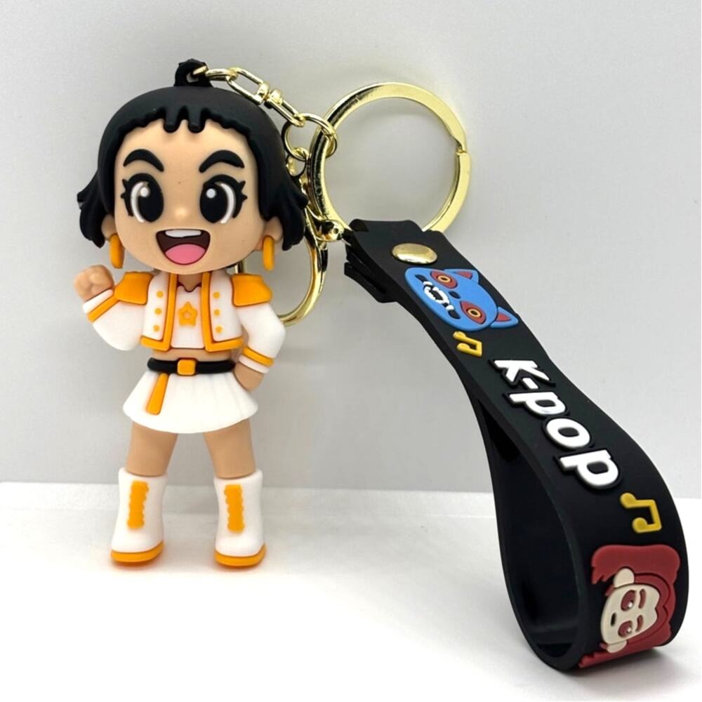 New K-Pop Demon Hunters Zoey Collectible Action Figure Keychain